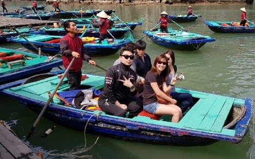 Halong Bay Full Day Tour - 4 Hours Cruising