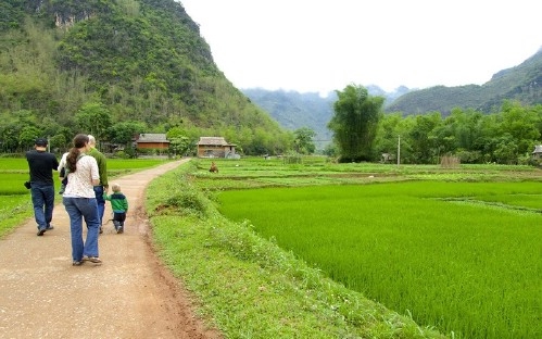 Mai Chau Classic Tour 2 Days 1 Night